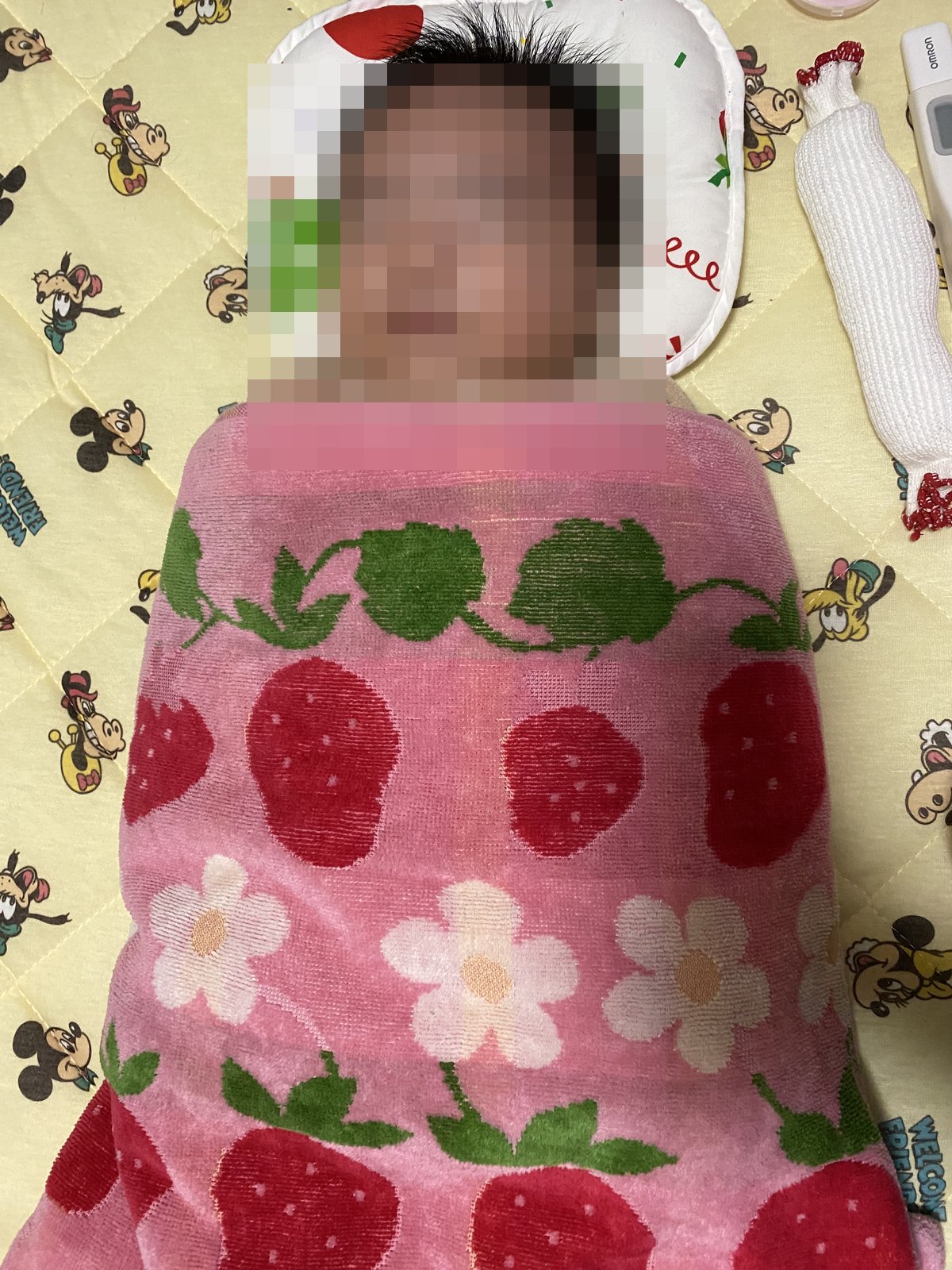 おくるみの正しい巻き方｜助産師さんに教わった手順を写真で解説
